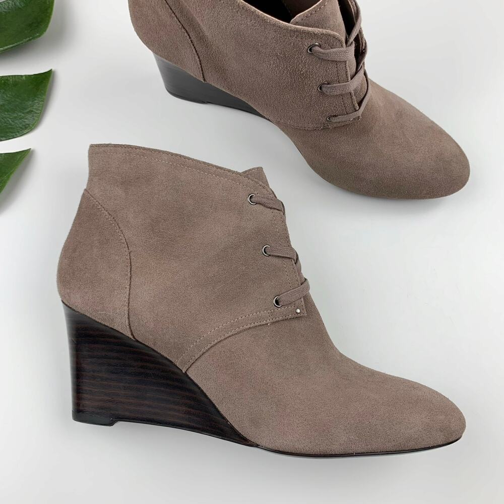 Lauren Ralph Lauren Tamia Ankle Boots Taupe Suede Wedge Heel Booties Women's 8.5